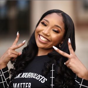 Meet your Posher, Julia